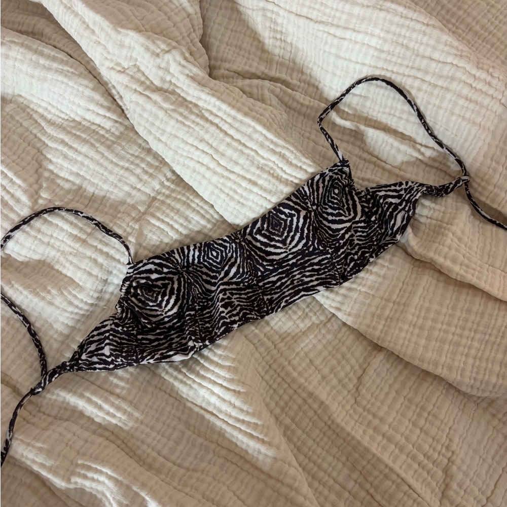 benoa safari ally top